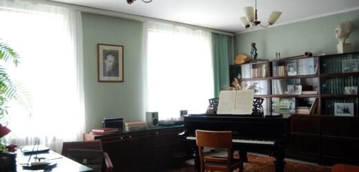 Музей-квартира Н.Жиганова в Казани, Кабинет композитора