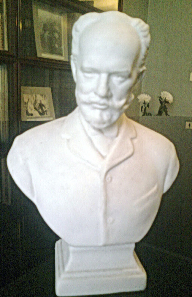 Скульптура «Бюст композитора П.И. Чайковского»