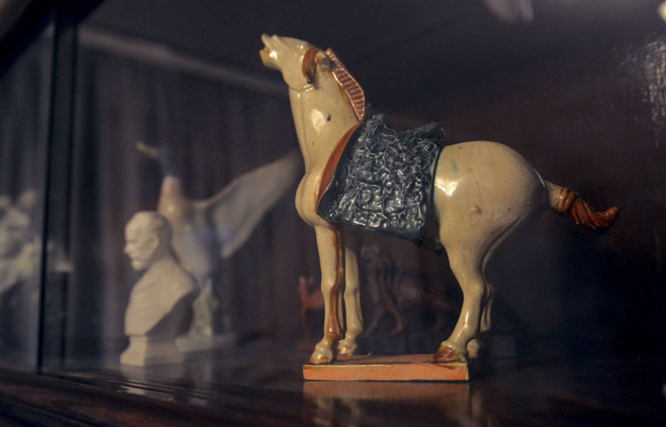 Скульптура «Белый конь» композитора Назиба Жиганова